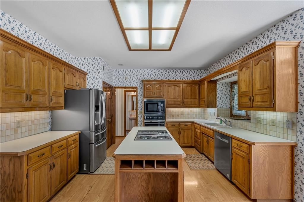 1305 NE Offshore Court — photo 8