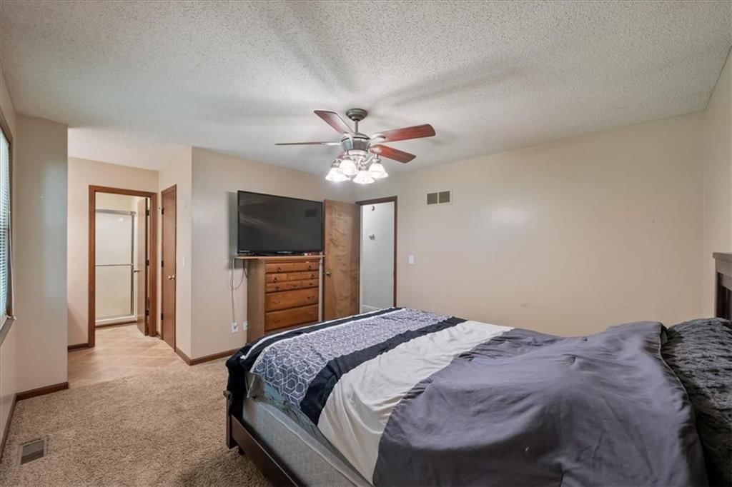 15629 Klamm Street — photo 14