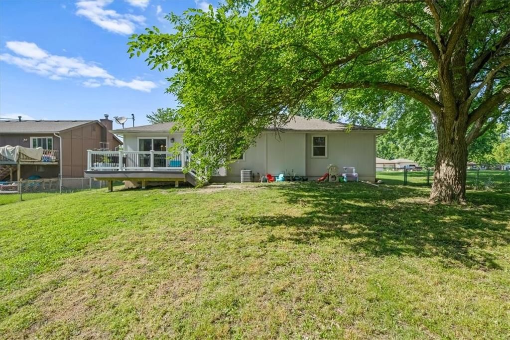15629 Klamm Street — photo 24