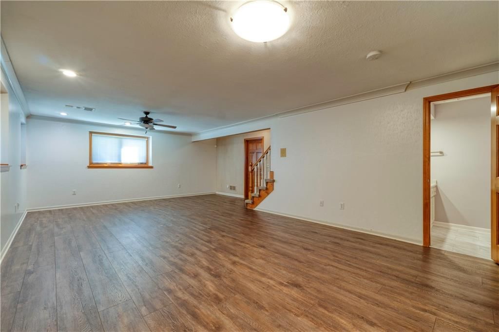 7809 W 117TH Terrace — photo 22
