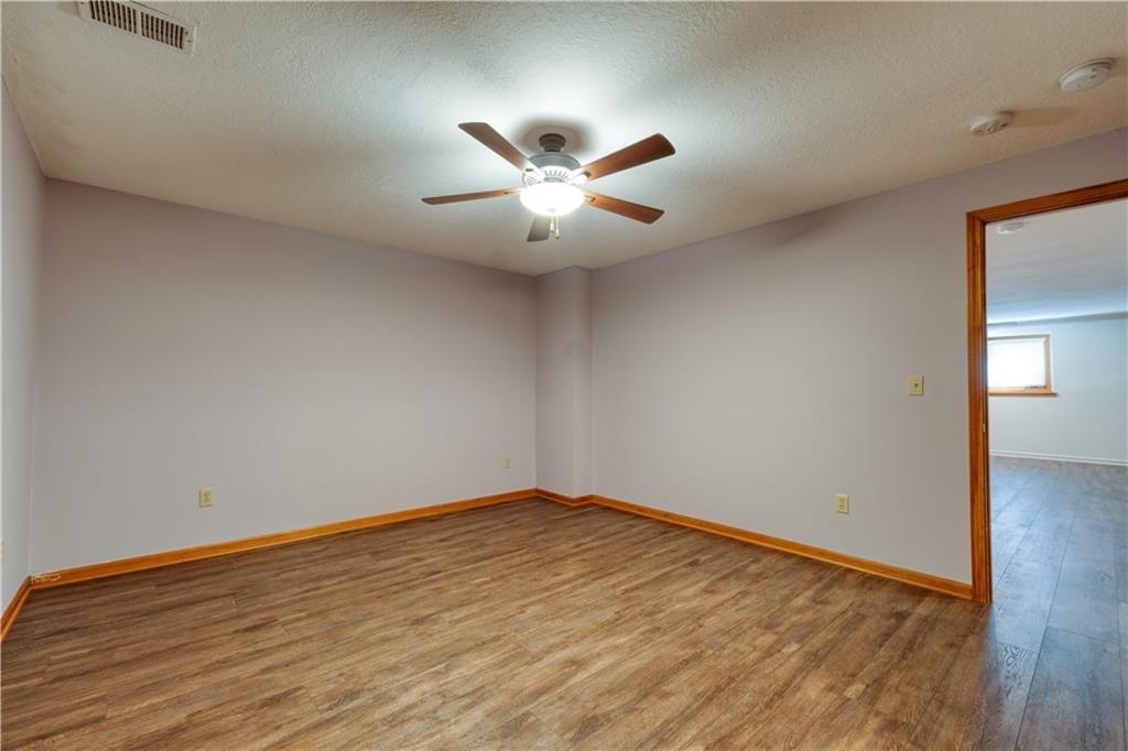 7809 W 117TH Terrace — photo 24