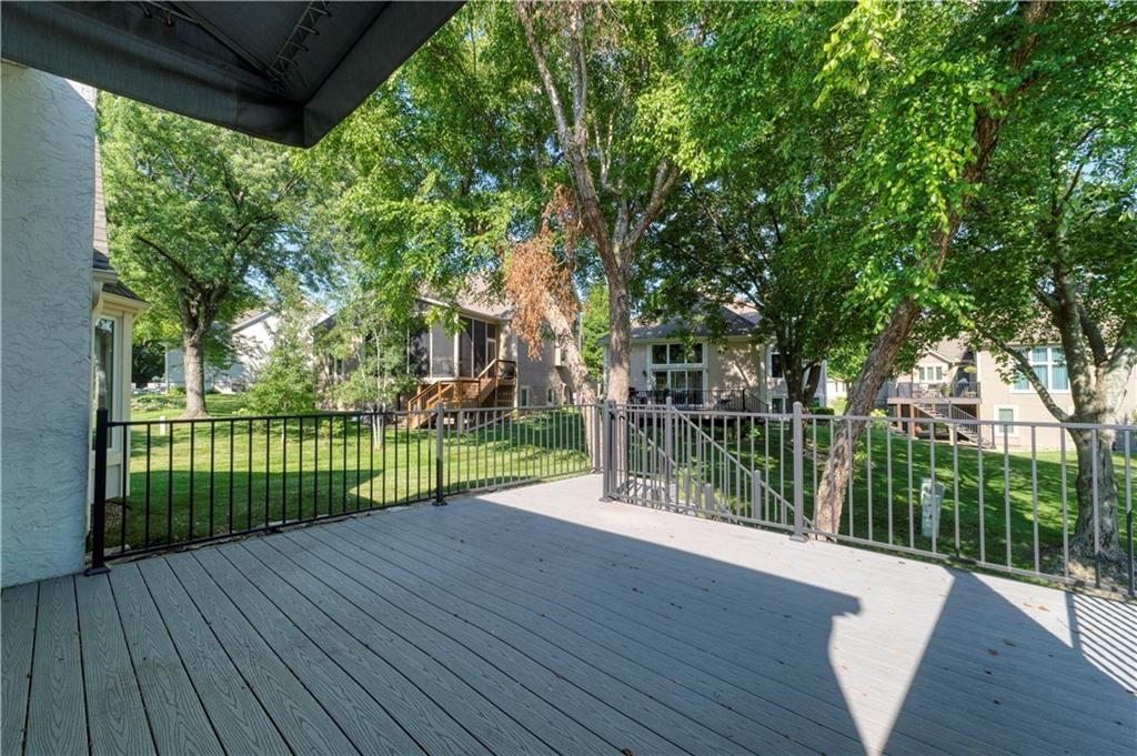 7809 W 117TH Terrace — photo 31
