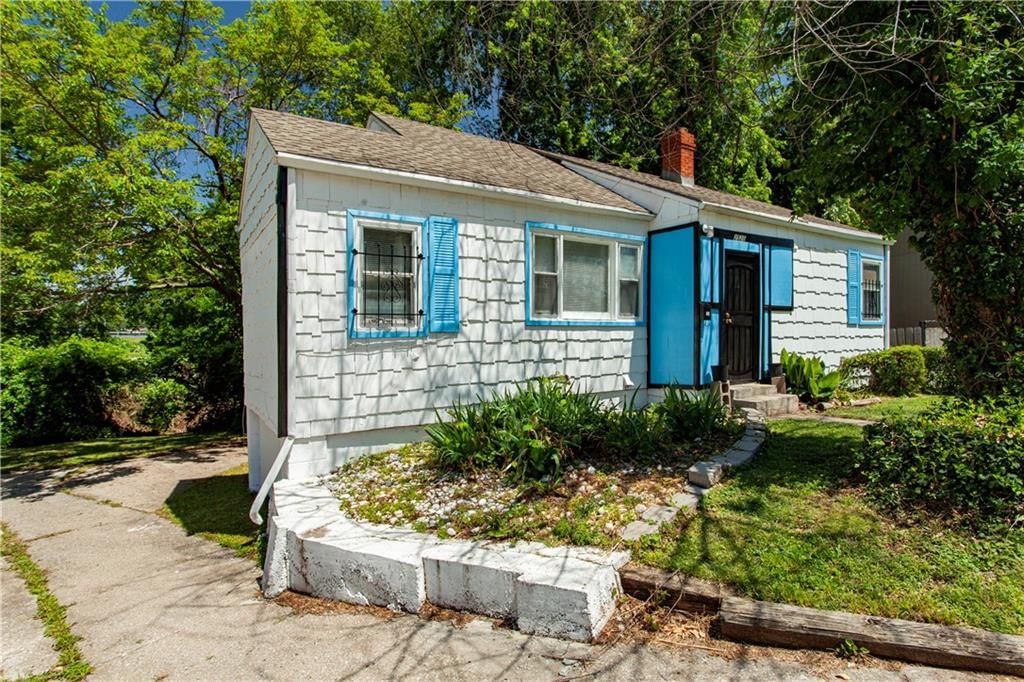 2520 Haskell Avenue — photo 2
