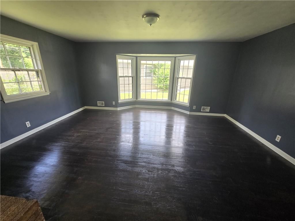 8700 Ford Avenue — photo 10