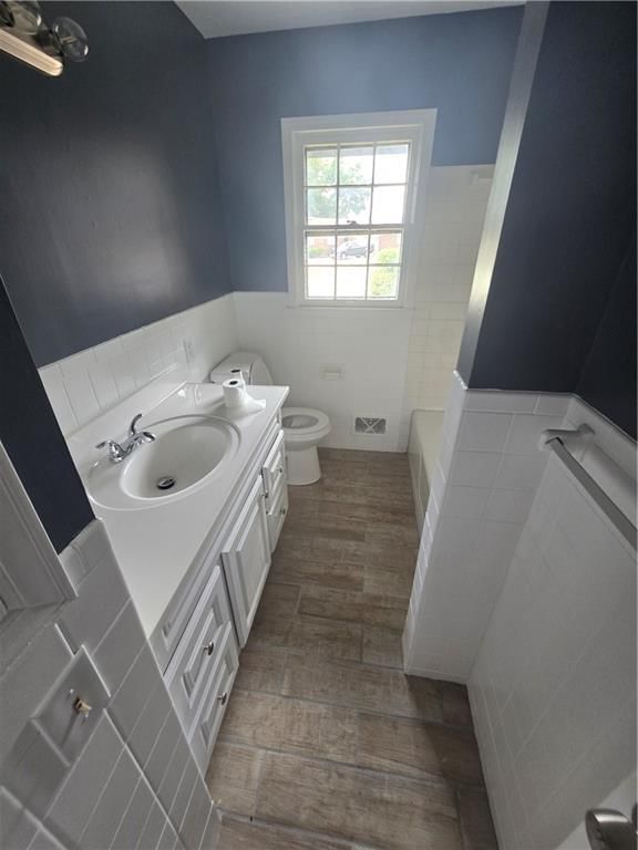 8700 Ford Avenue — photo 13