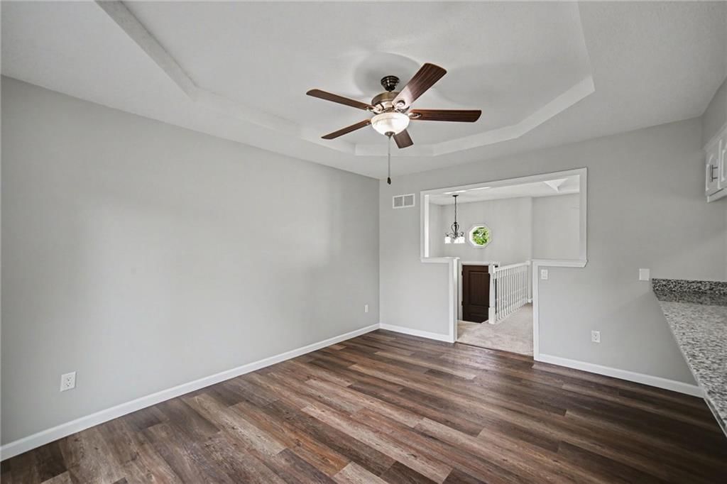 8611 N Virginia Avenue — photo 6