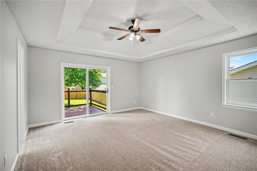 8611 N Virginia Avenue — photo 13