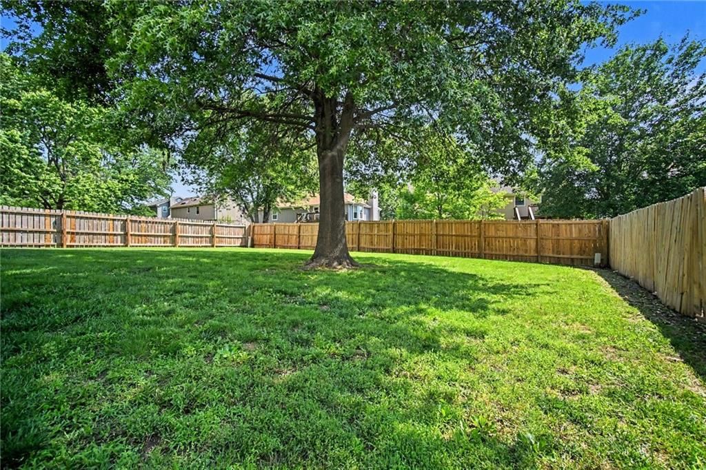 8611 N Virginia Avenue — photo 23