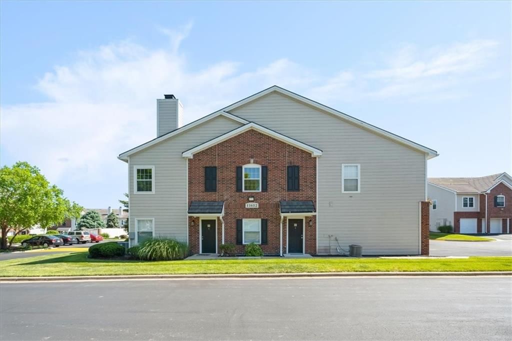 11612 Tomahawk Creek Parkway — photo 2