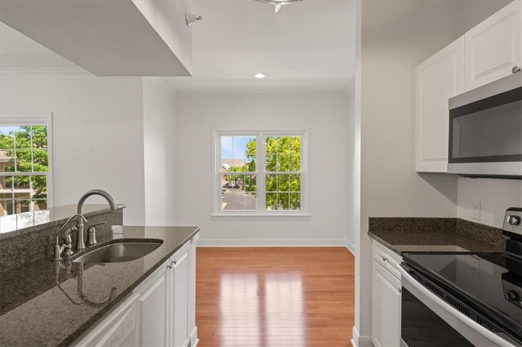11612 Tomahawk Creek Parkway — photo 15