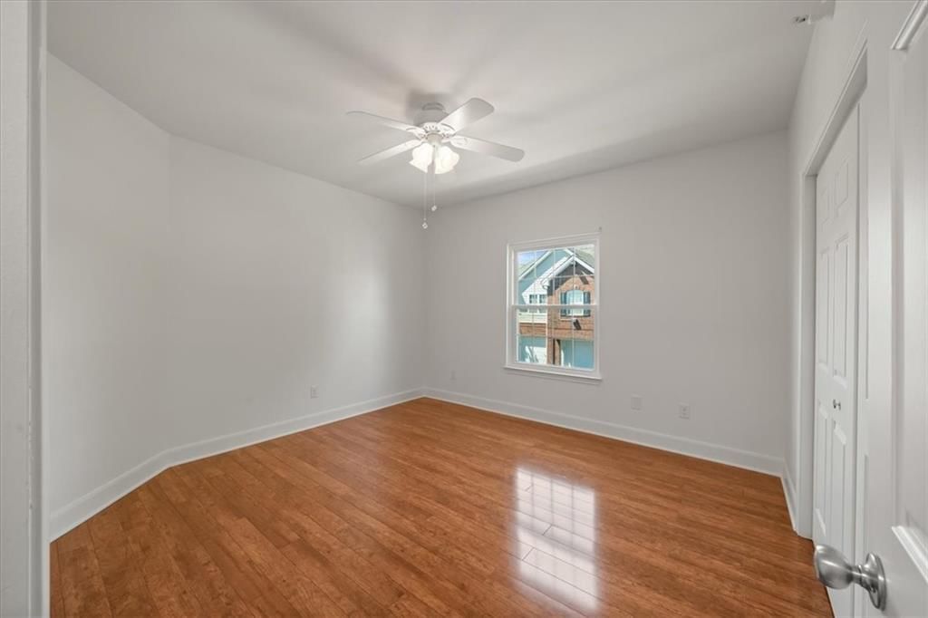 11612 Tomahawk Creek Parkway — photo 17