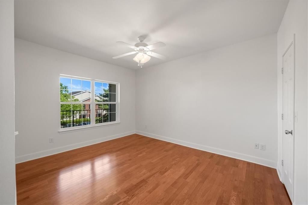 11612 Tomahawk Creek Parkway — photo 19