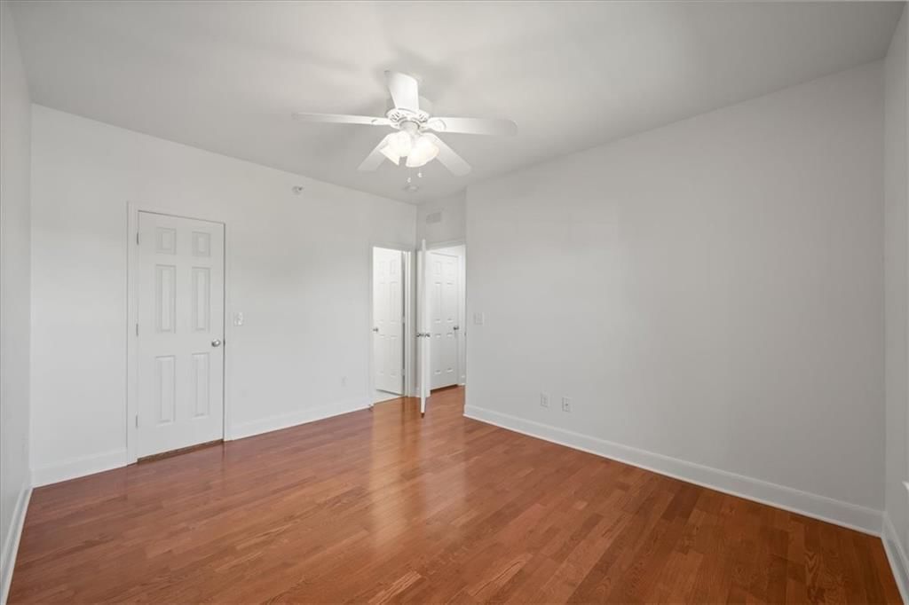 11612 Tomahawk Creek Parkway — photo 20