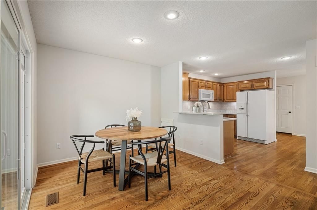 5807 Park Circle — photo 9