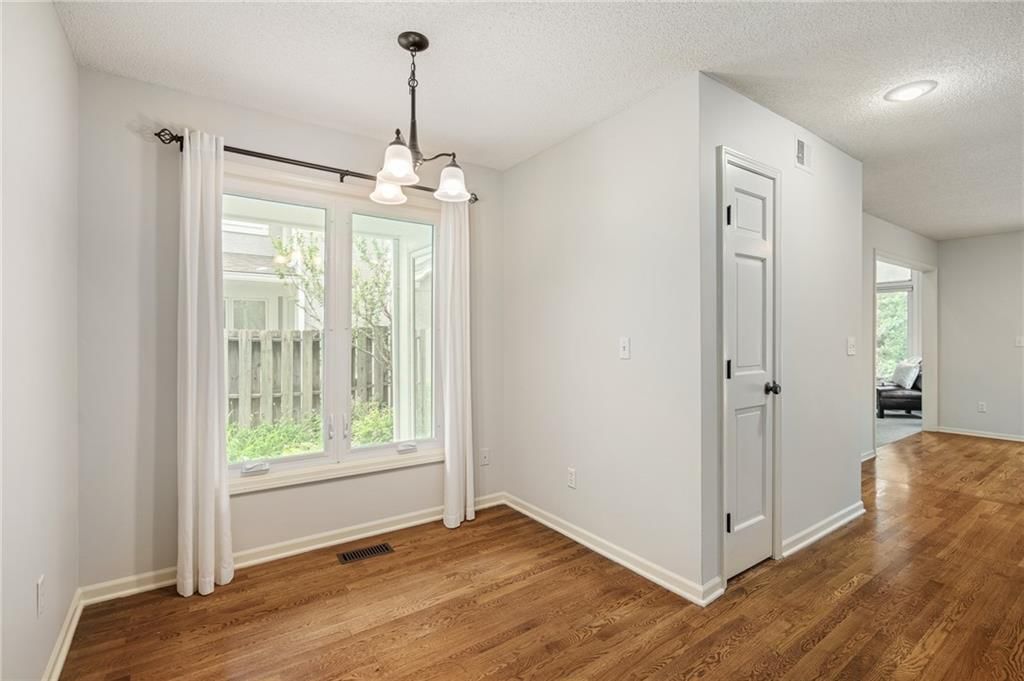 5807 Park Circle — photo 15