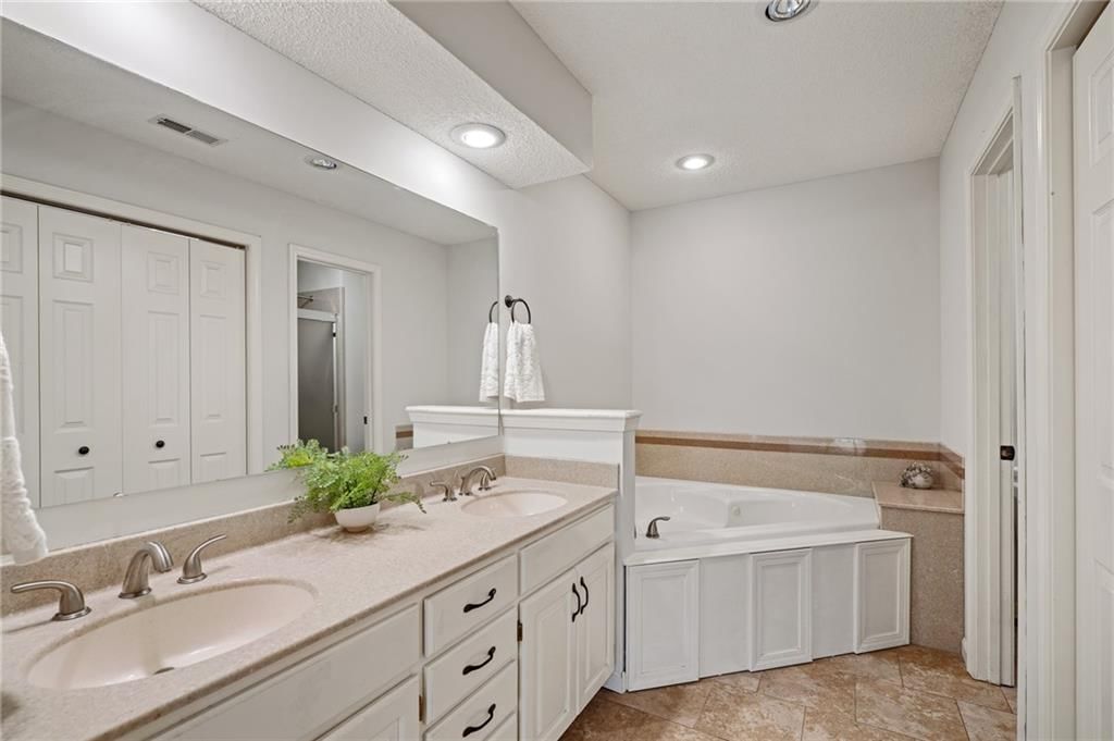 5807 Park Circle — photo 29