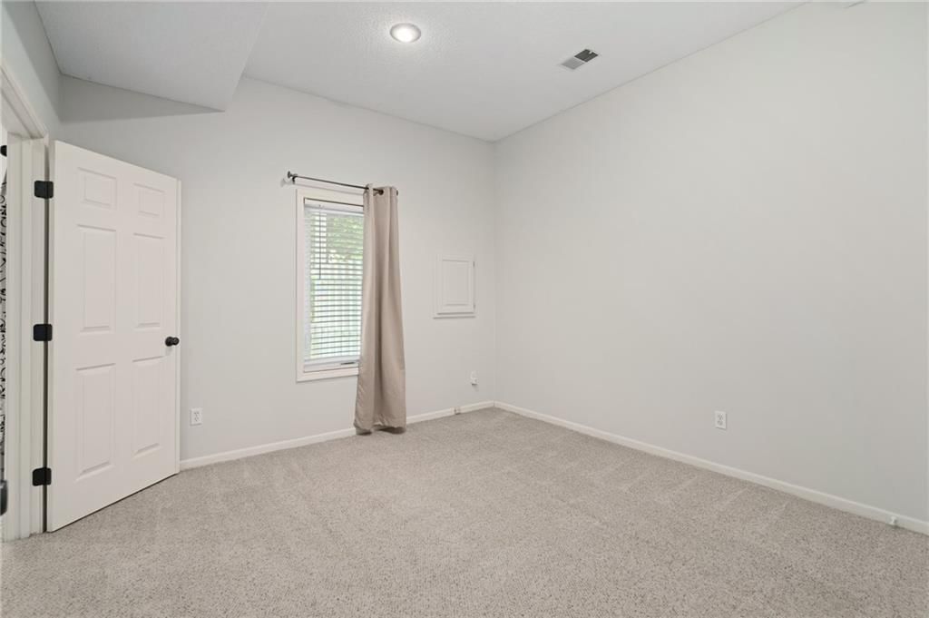 5807 Park Circle — photo 41
