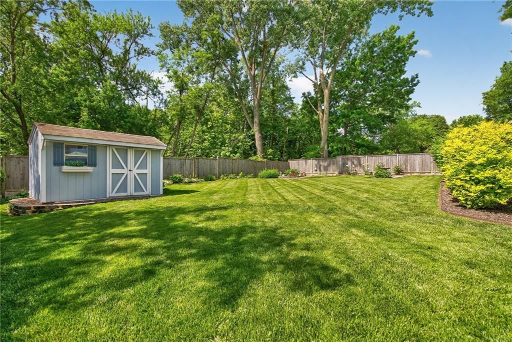 9803 NW 85th Terrace — photo 44