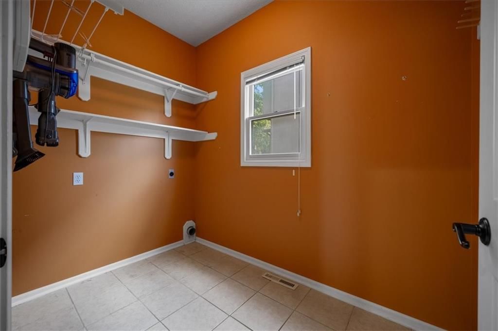 8202 W 144th Terrace — photo 18
