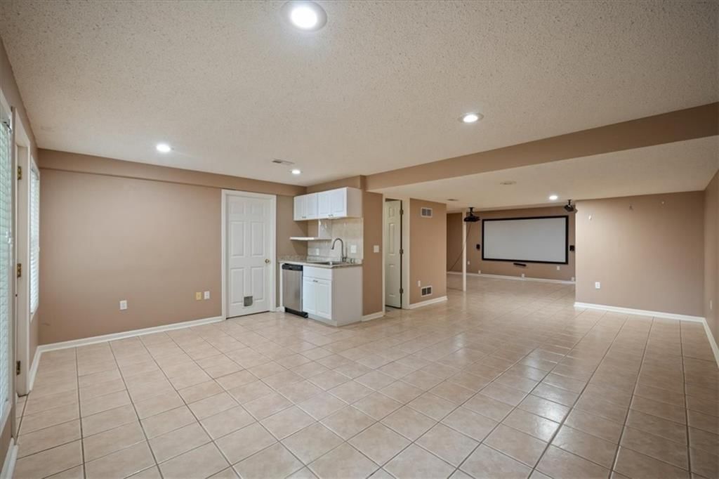 8202 W 144th Terrace — photo 32