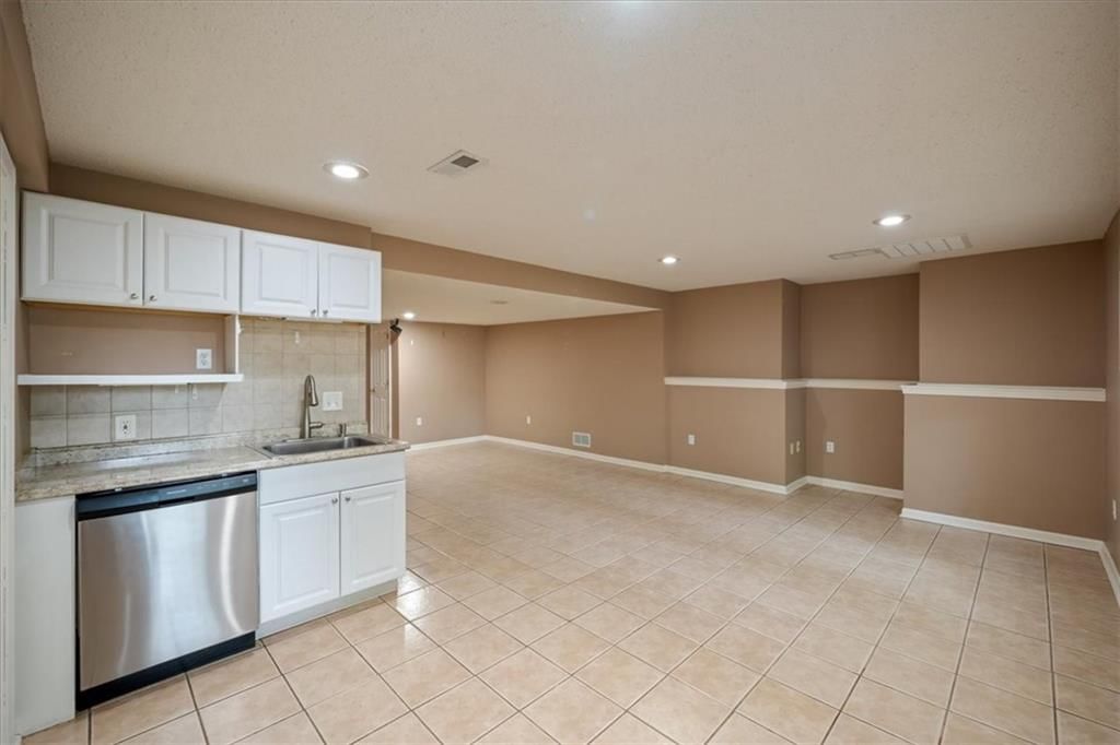 8202 W 144th Terrace — photo 33