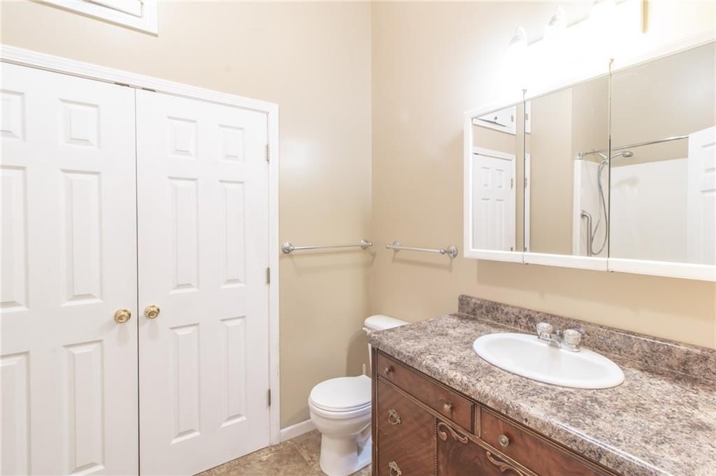 617 E Franklin Street — photo 10