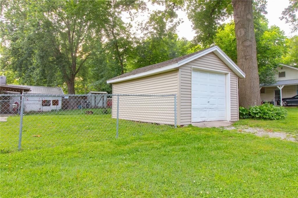 617 E Franklin Street — photo 19
