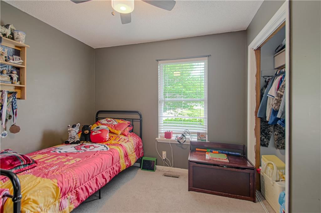 701 N Jesse Street — photo 17