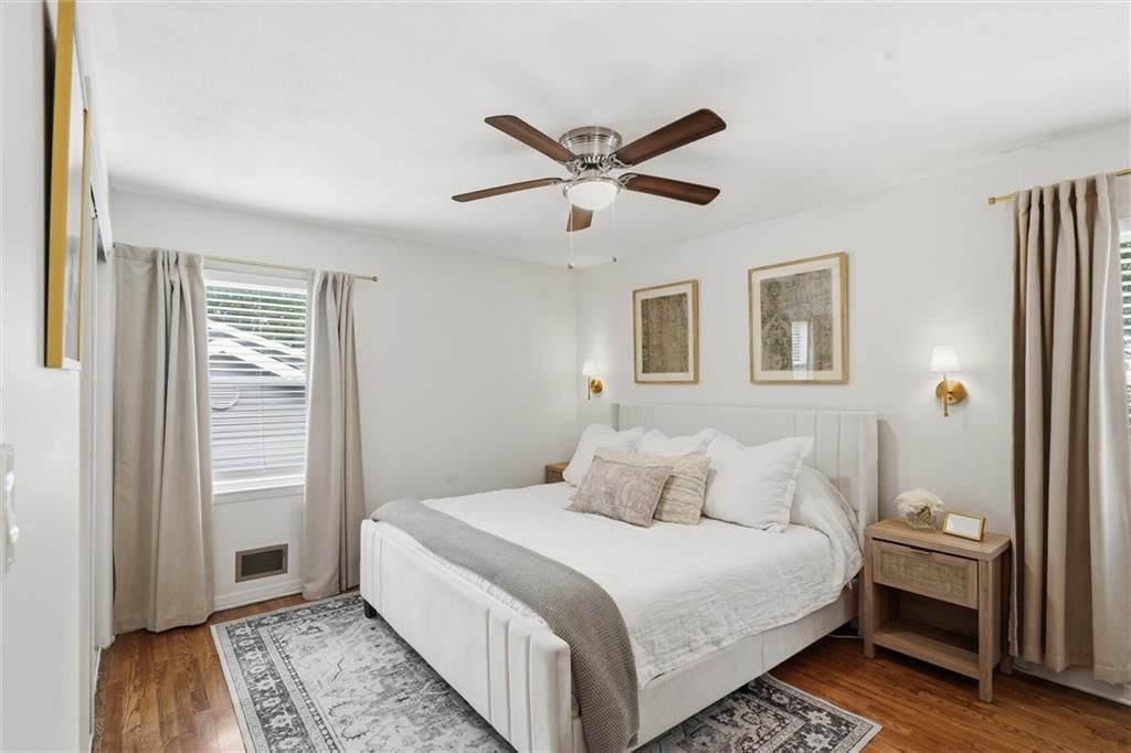 8914 Eby Drive — photo 18