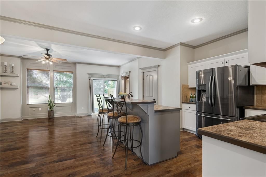 725 W Jefferson Street — photo 9
