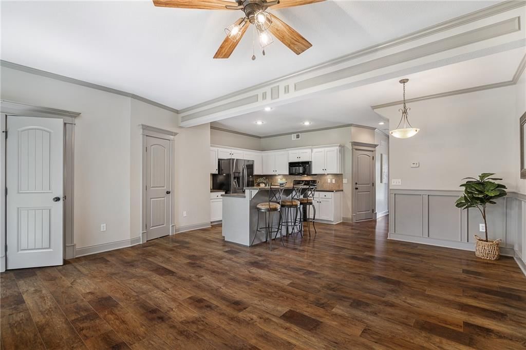 725 W Jefferson Street — photo 10
