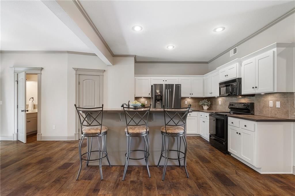 725 W Jefferson Street — photo 14