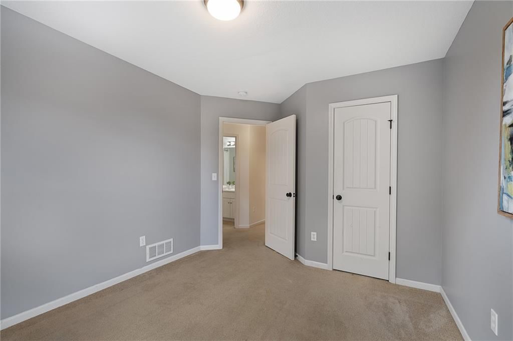 725 W Jefferson Street — photo 32