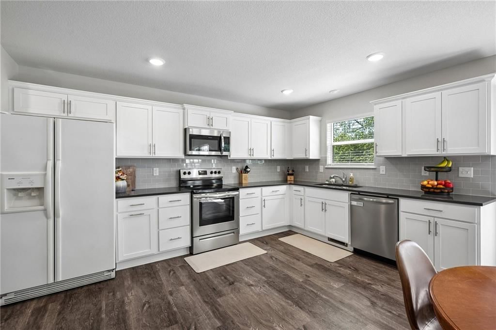 5232 N Cambridge Avenue — photo 9