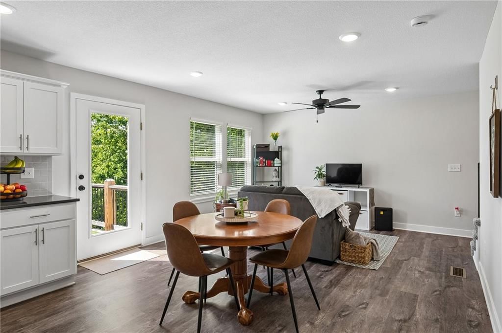 5232 N Cambridge Avenue — photo 12