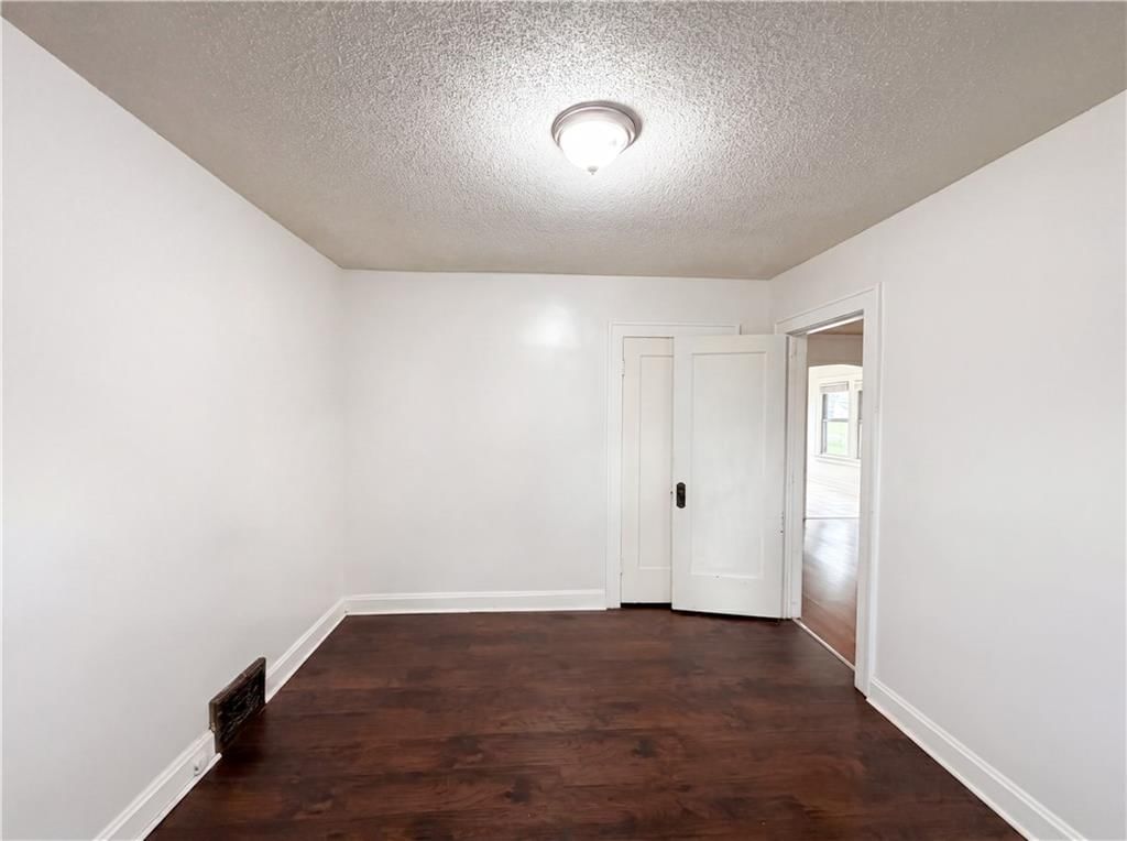11304 E 55th Terrace — photo 4