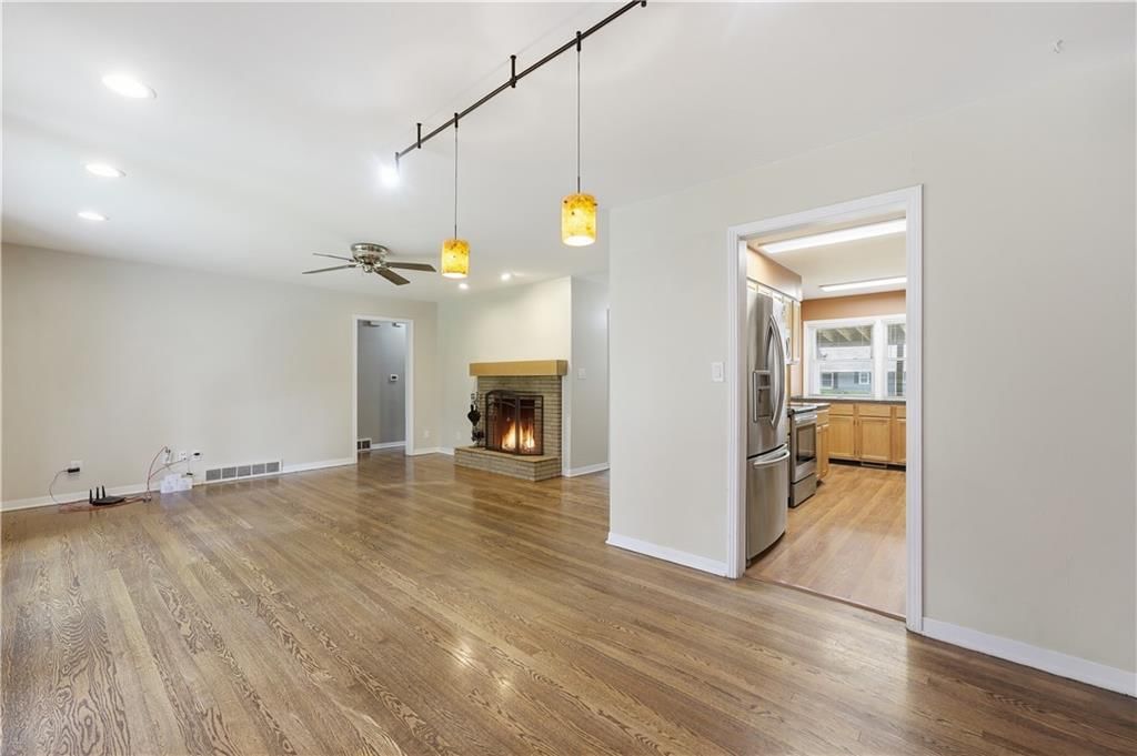 8003 Evanston Avenue — photo 8