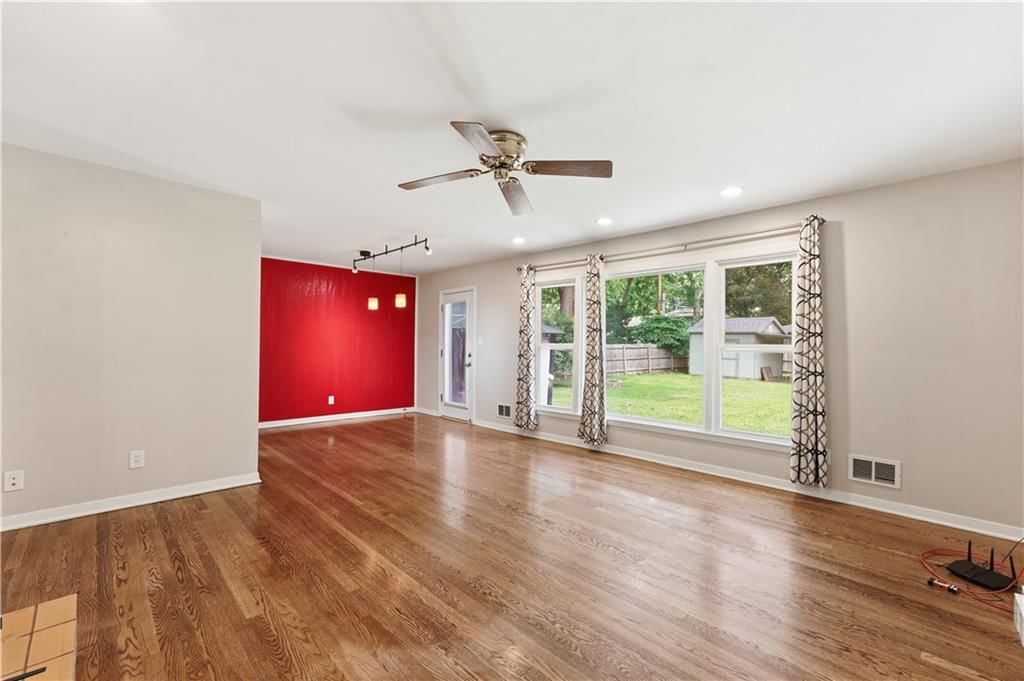 8003 Evanston Avenue — photo 11
