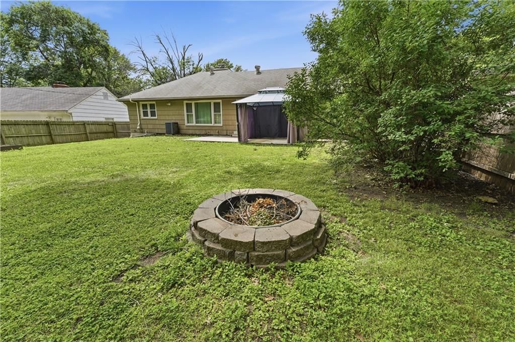 8003 Evanston Avenue — photo 21