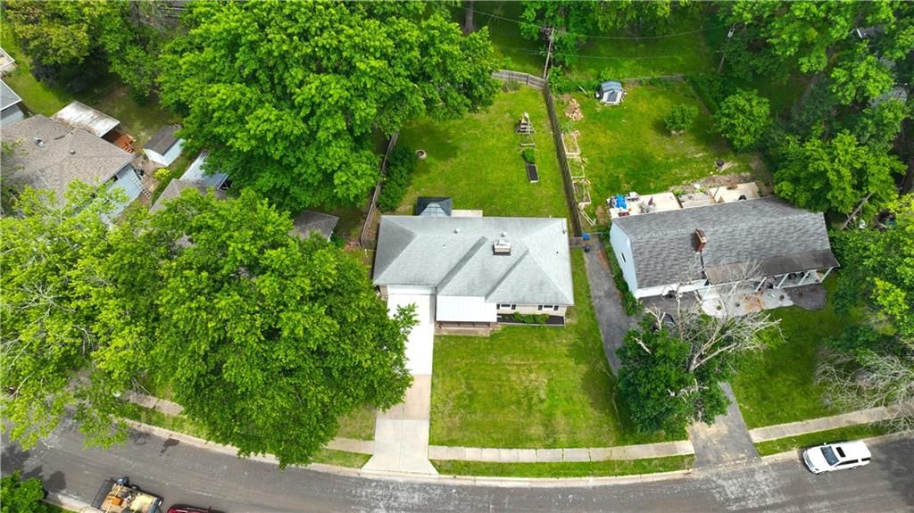 8003 Evanston Avenue — photo 24