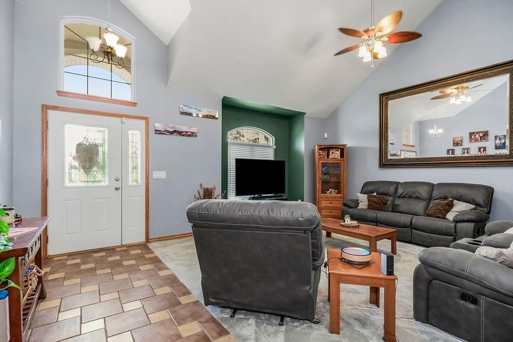 7086 SW Crystal Lane — photo 3