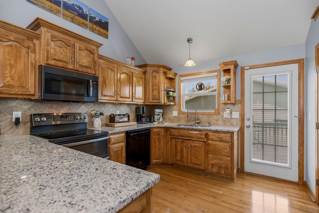 7086 SW Crystal Lane — photo 8