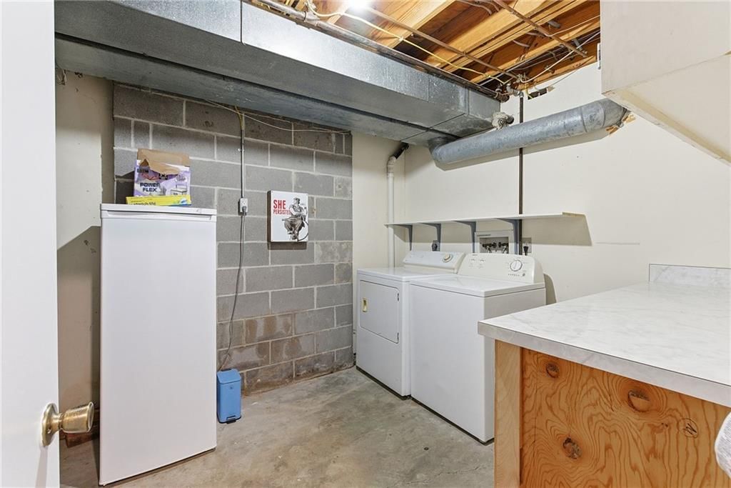 11012 Norton Avenue — photo 33