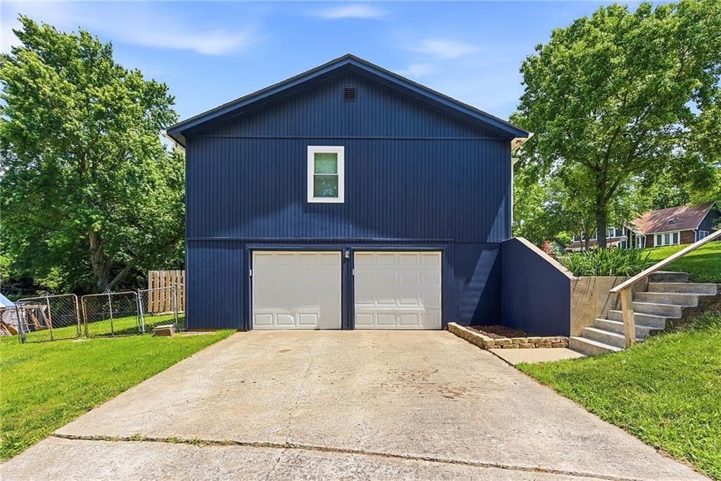11012 Norton Avenue — photo 34