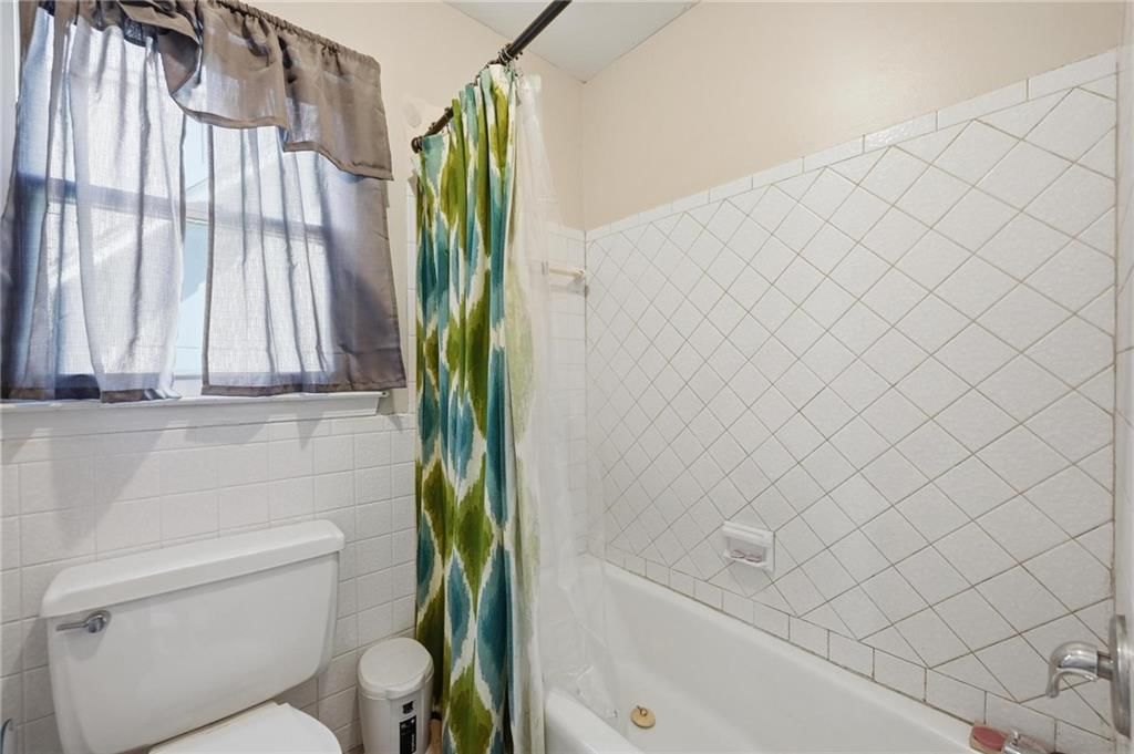 6925 Caenen Avenue — photo 18