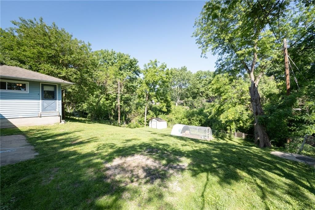 1202 SW Peggy Circle — photo 5