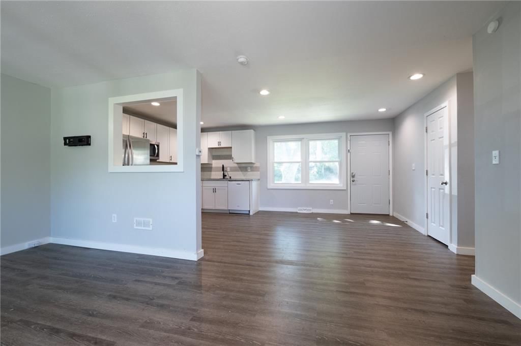 1202 SW Peggy Circle — photo 8