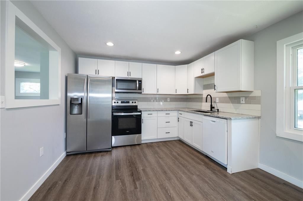 1202 SW Peggy Circle — photo 9