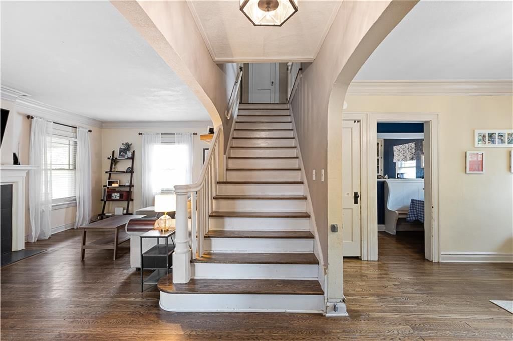 5836 Oak Street — photo 9