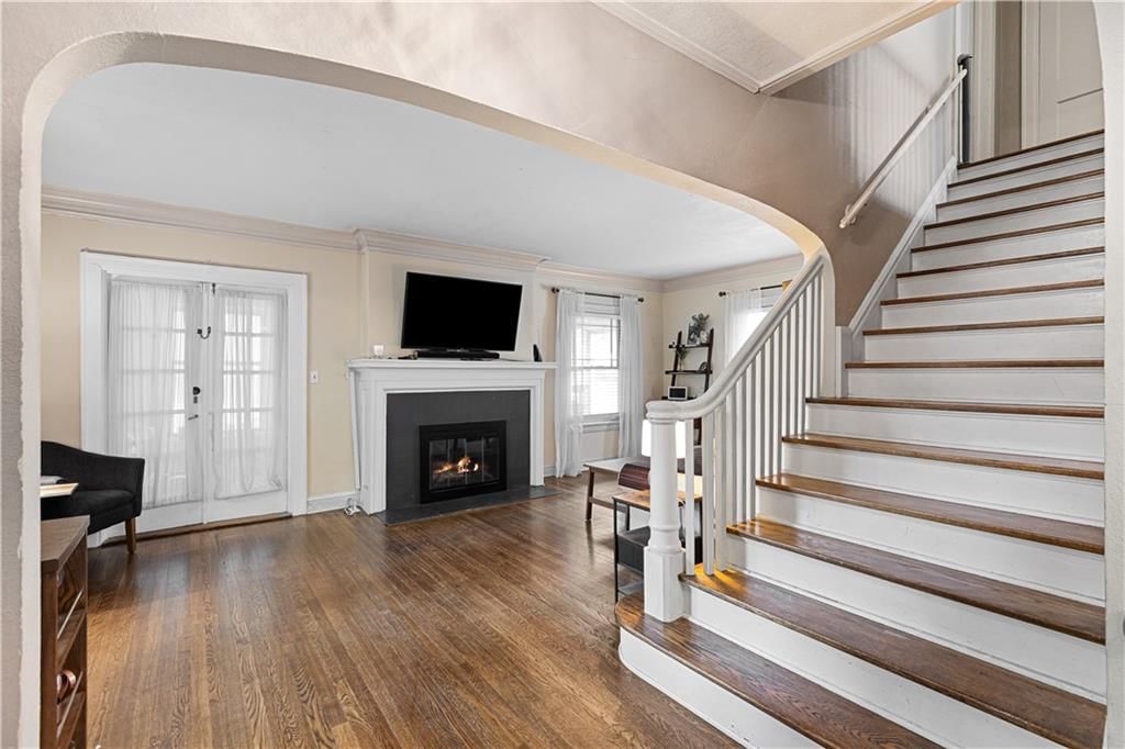 5836 Oak Street — photo 11